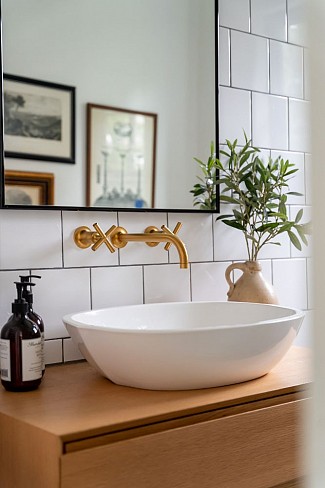 Statement Lighting & Fixtures